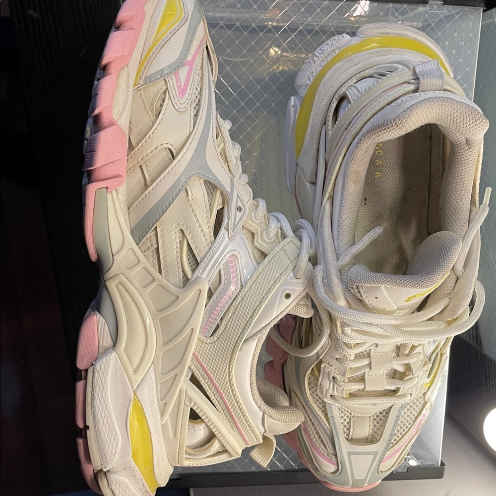Balenciaga Track Sneakers White and Pink - Picture 5 of 5